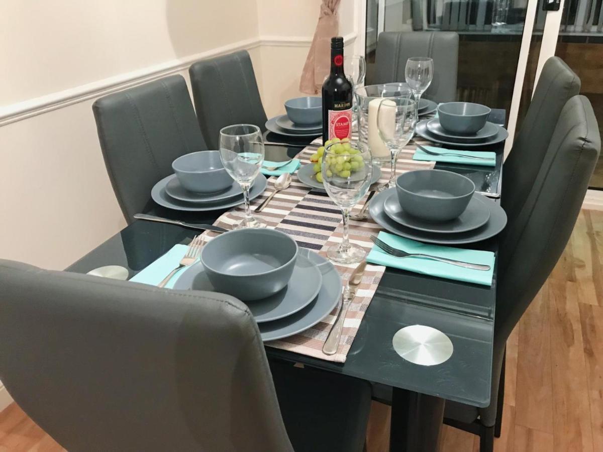 נורת'המפטון Chani Place מראה חיצוני תמונה