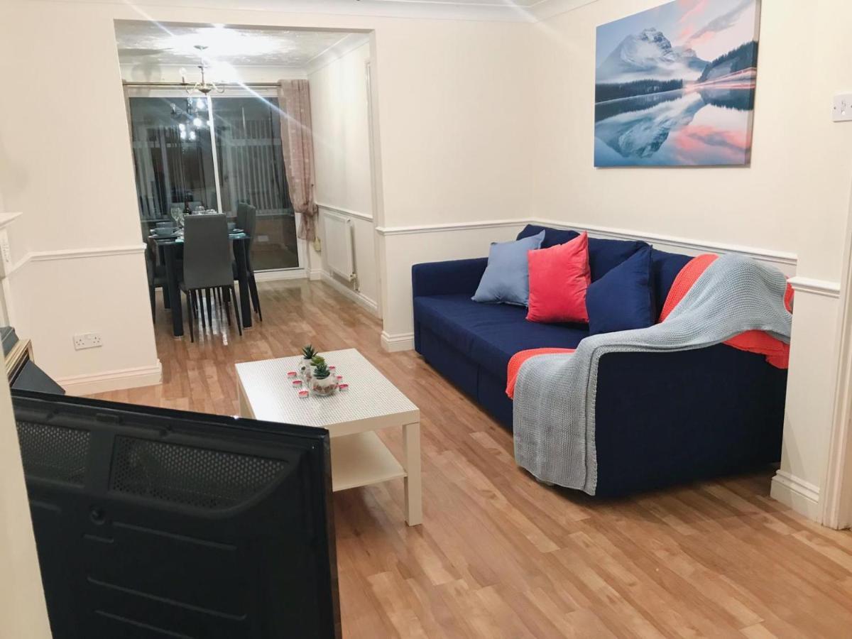 נורת'המפטון Chani Place מראה חיצוני תמונה